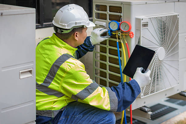 Professional Hvac technician working in Floodwood, MN